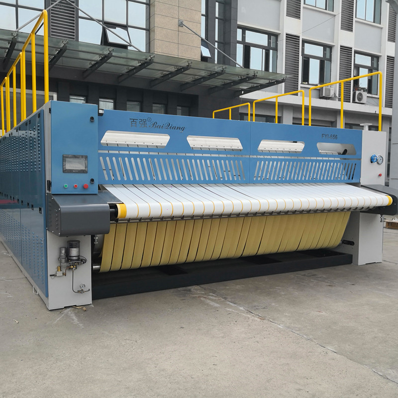 洗滌廠設(shè)備之燙平機中的高速燙平機